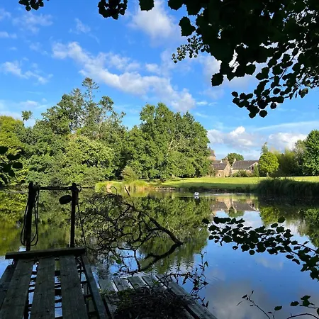 Manoir De Mezedern Hébergement de vacances Plougonven